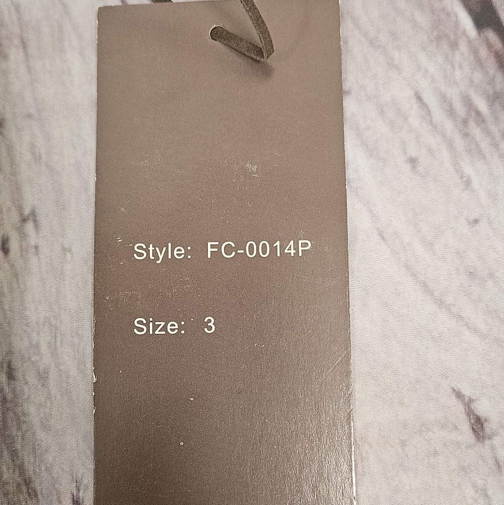 Free Culture NWT Size 3 Low Rise Dark Wash Skinny Jeans - Picture 5 of 7